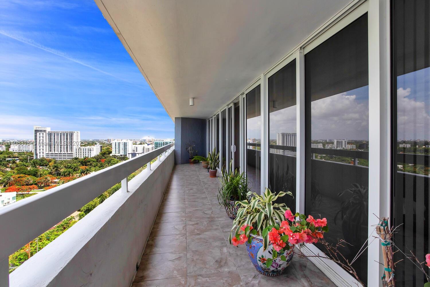 IMPERIAL AT BRICKELL COND - Residential