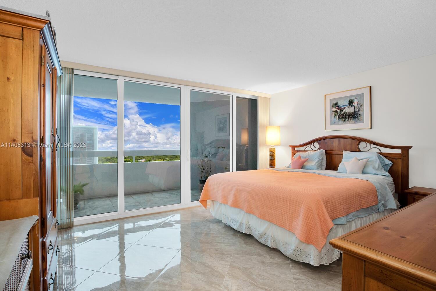 IMPERIAL AT BRICKELL COND - Residential