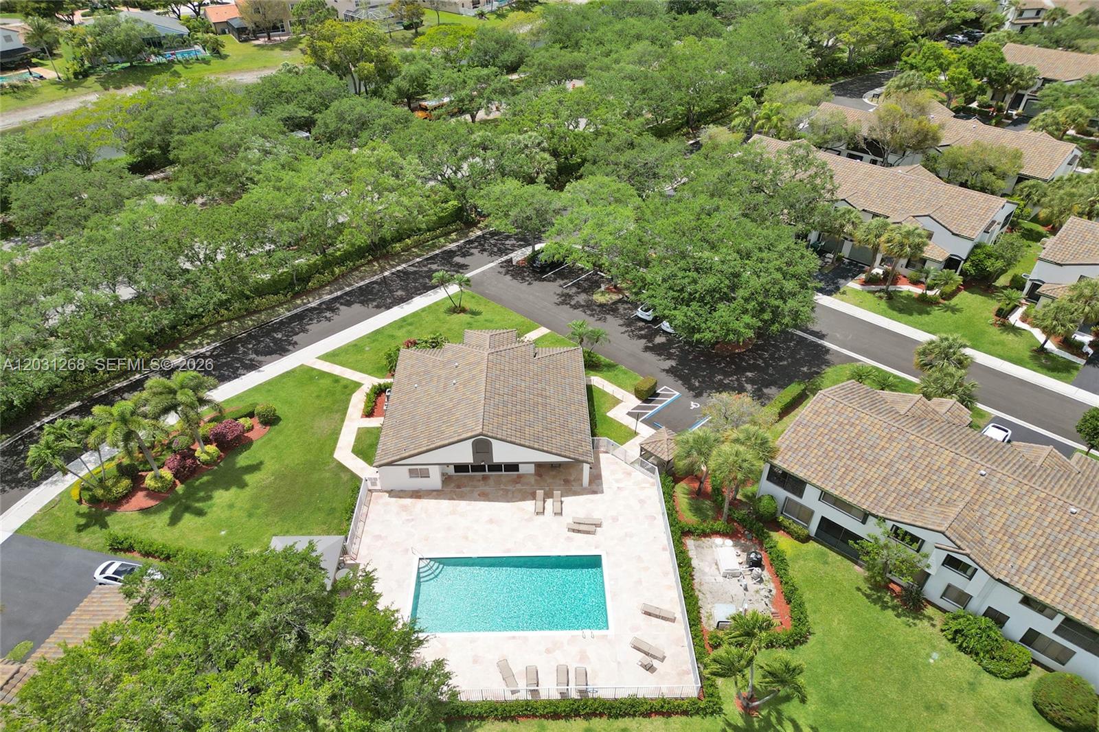 CARRIAGE HOMES AT TERRAMAR - Residential