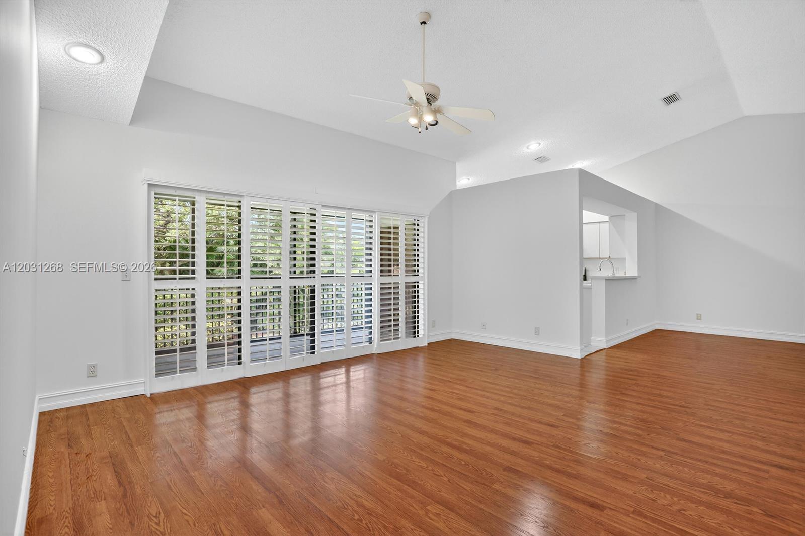 CARRIAGE HOMES AT TERRAMAR - Residential
