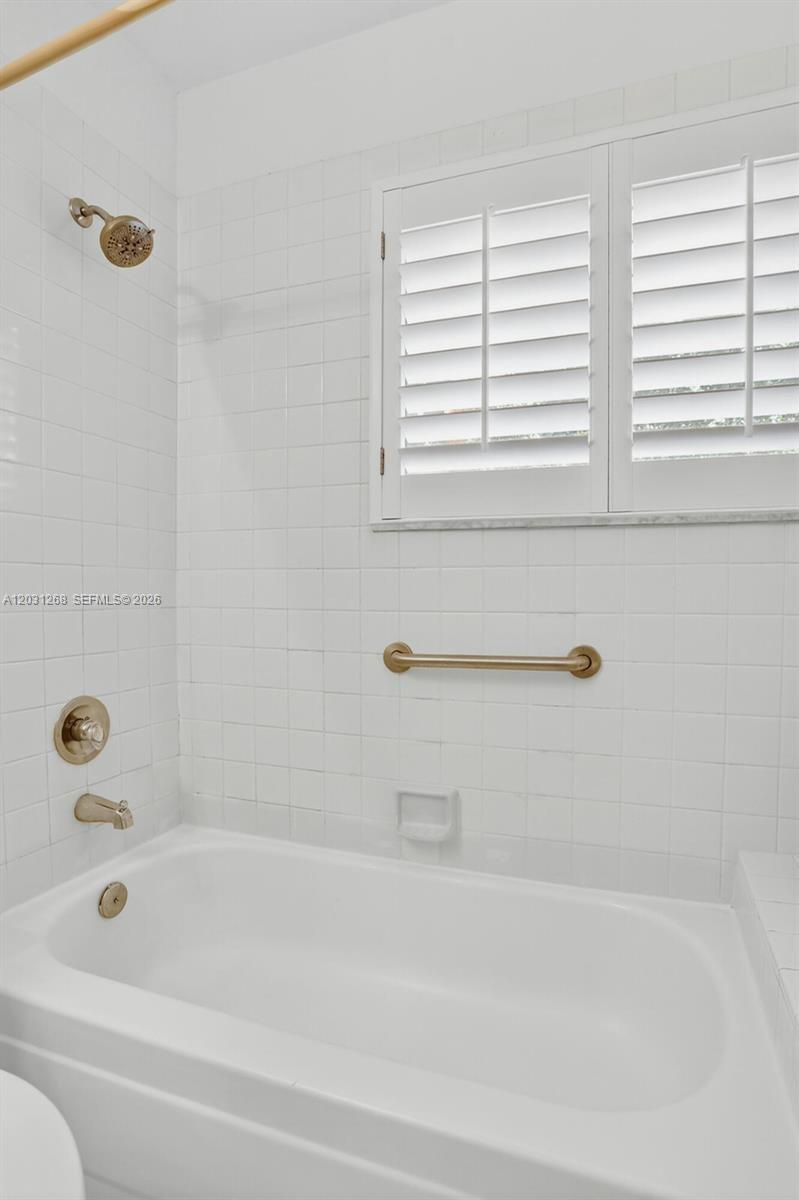CARRIAGE HOMES AT TERRAMAR - Residential