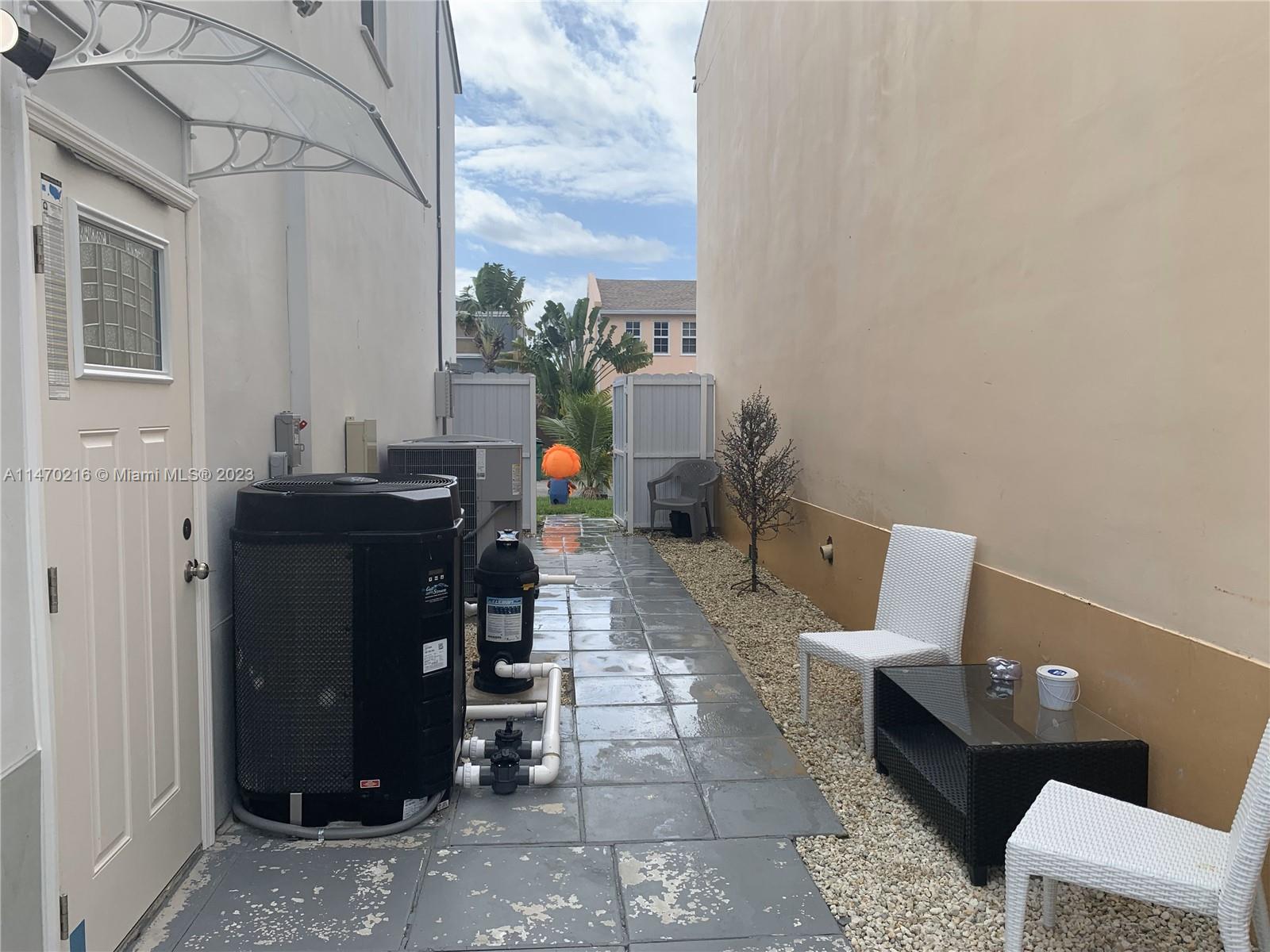 Super Cute furnished private room for rent with separate entrance, cute outdoor seating area, parking for 1 vehicle, closet space. Comes with dishes, silverware, air fryer, coffee machine, TV cable, Internet, Netflix, towels, sheets, smoke detector, alarm on windows, everything is brand new inside. All utilities included.