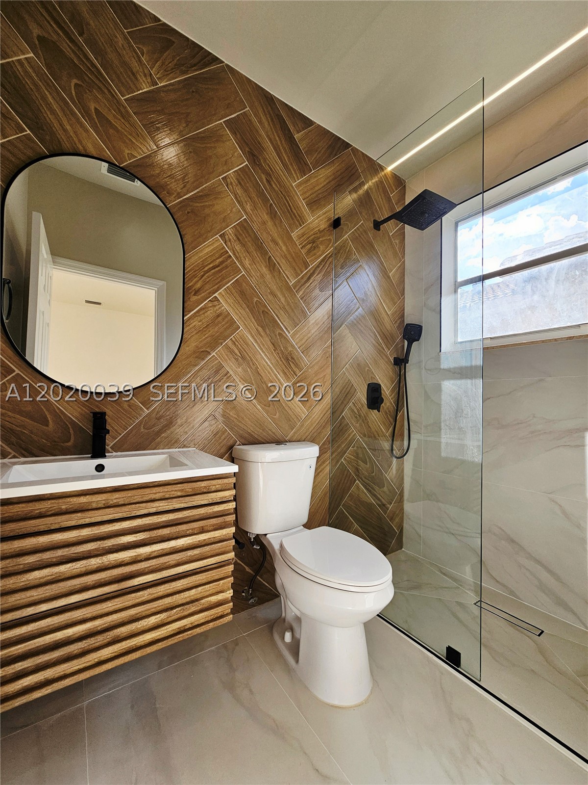 SUNSET LAKES PLAT ONE - Residential