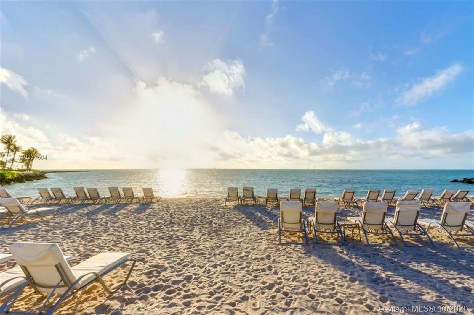 OCEANSIDE @ FISHER ISL CO - Residential