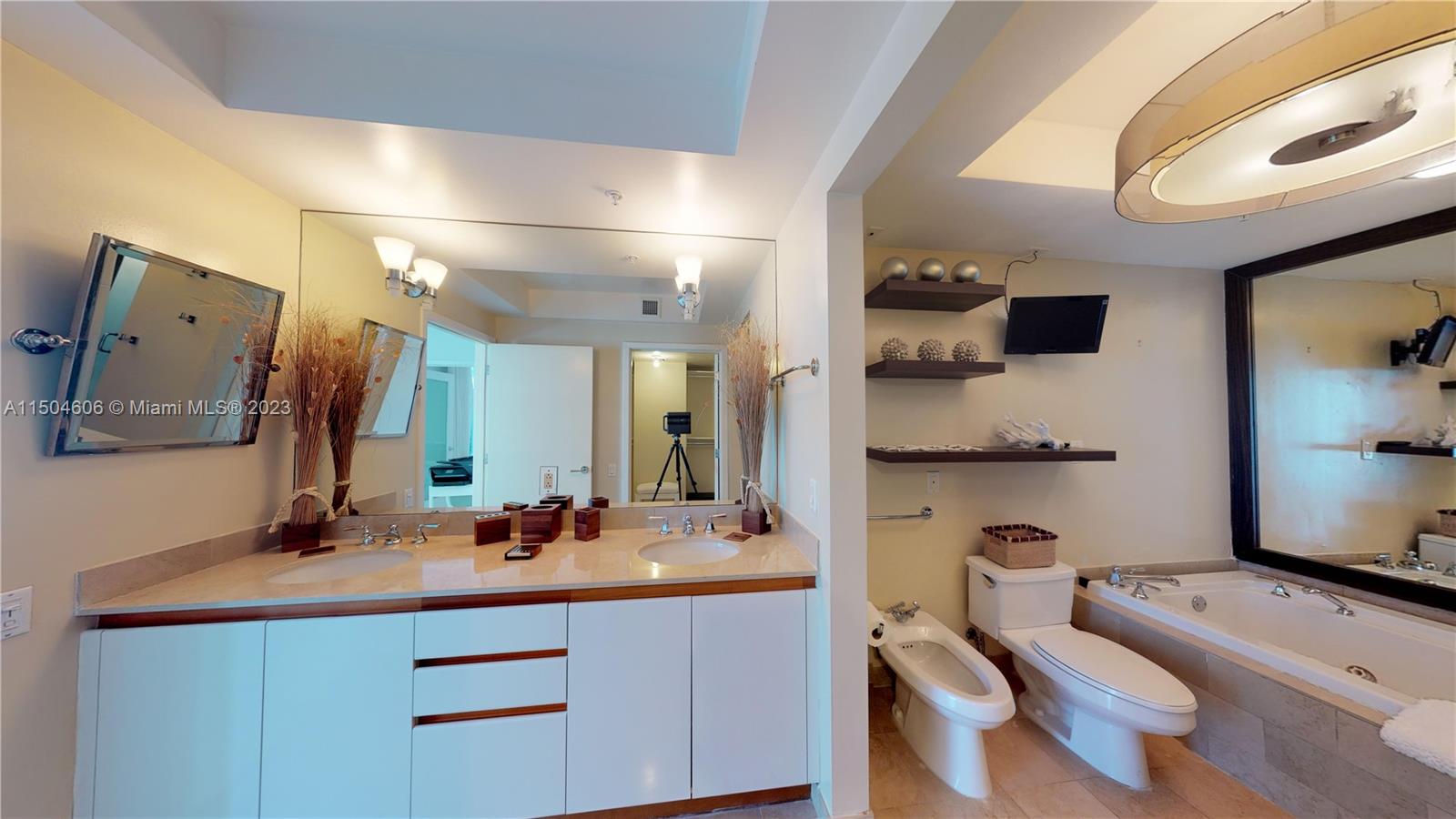 1500 OCEAN DRIVE CONDO - Residential Lease