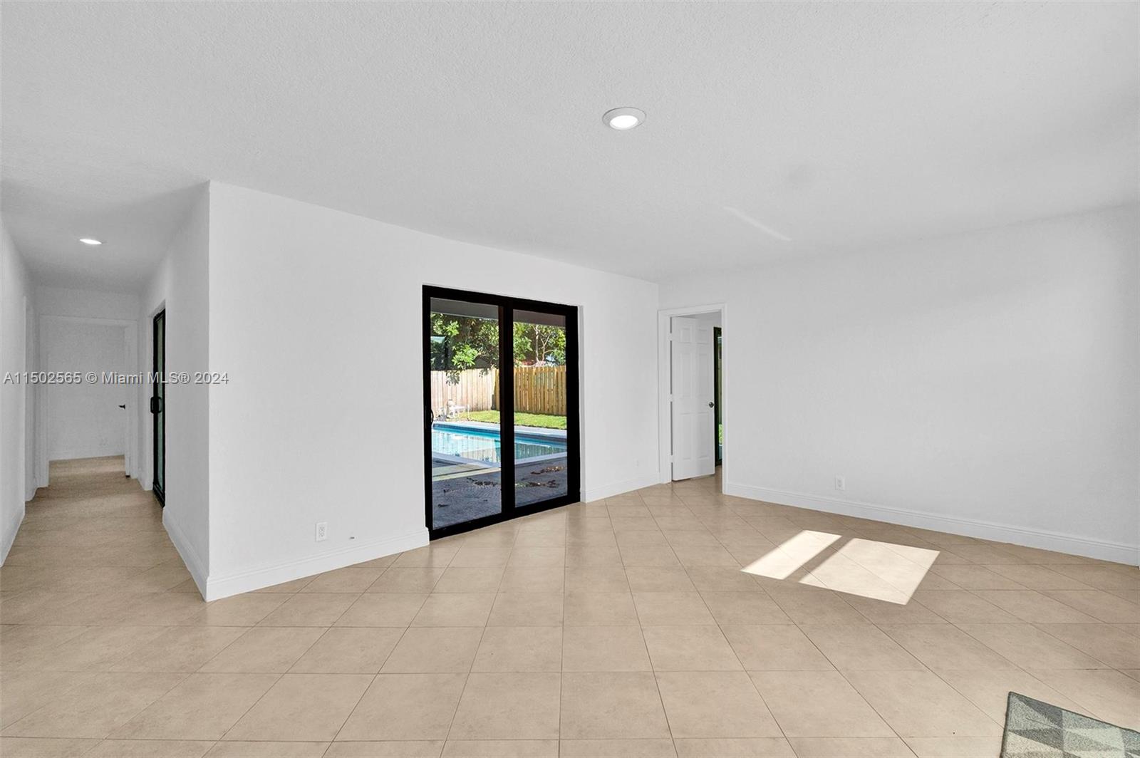 DRIFTWOOD ESTATES NO 15 - Residential