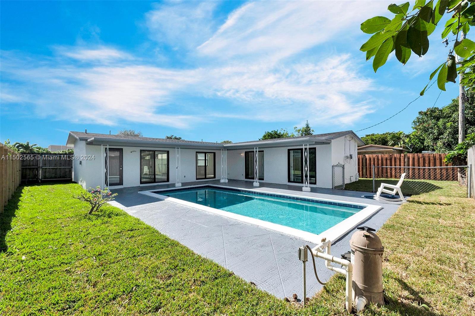 DRIFTWOOD ESTATES NO 15 - Residential