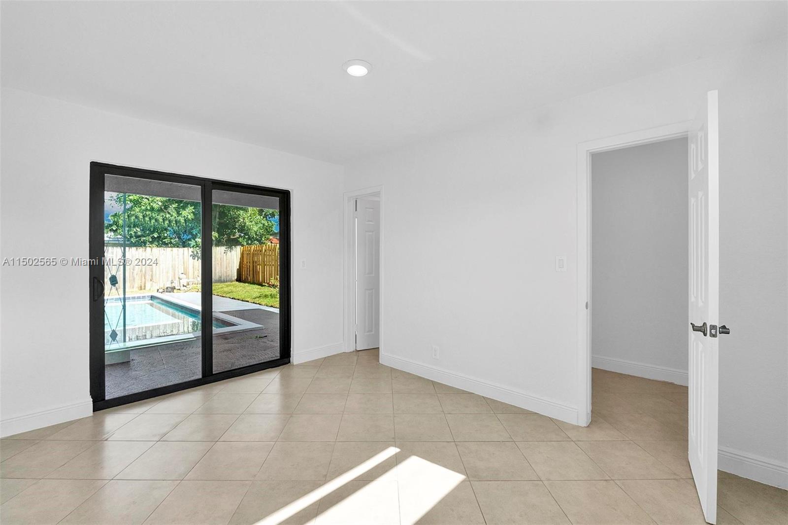DRIFTWOOD ESTATES NO 15 - Residential