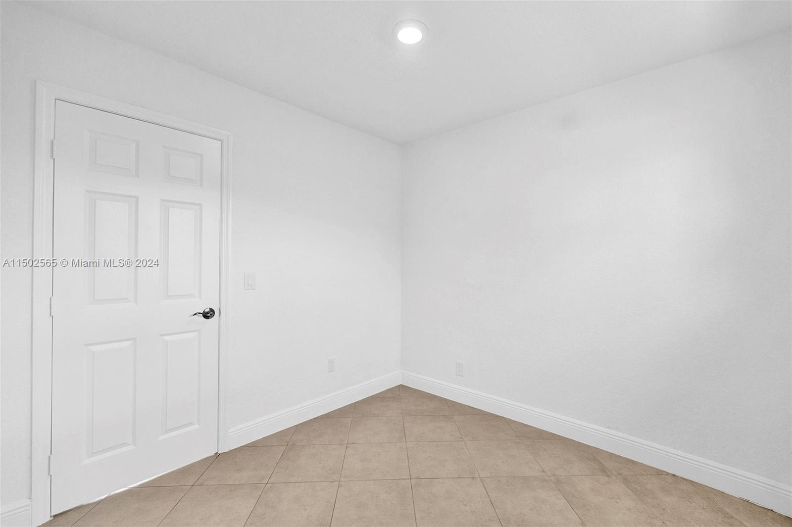 DRIFTWOOD ESTATES NO 15 - Residential