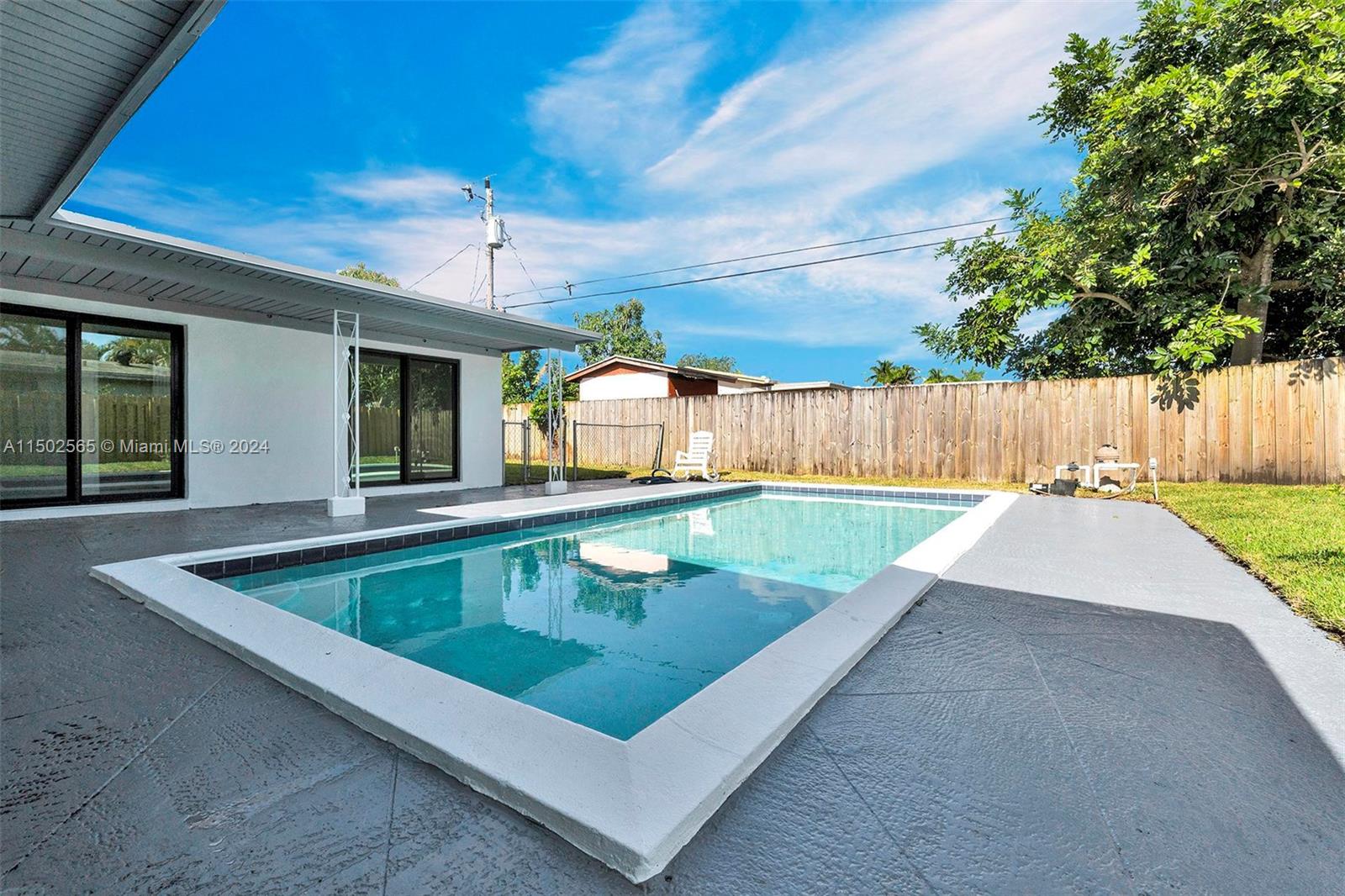 DRIFTWOOD ESTATES NO 15 - Residential
