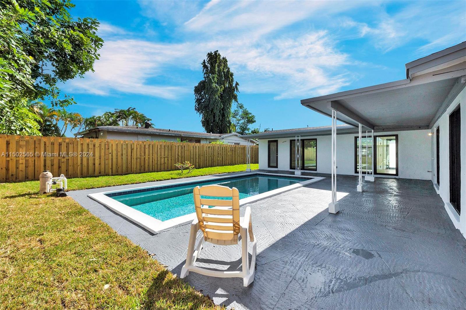 DRIFTWOOD ESTATES NO 15 - Residential