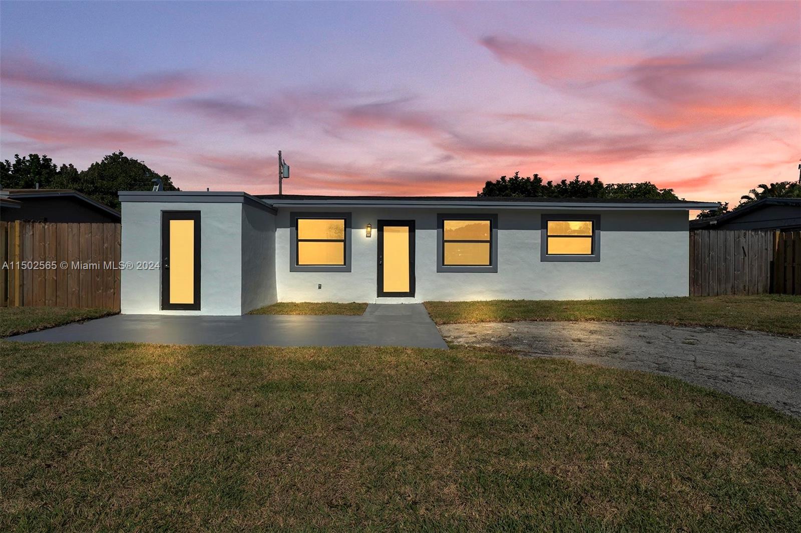 DRIFTWOOD ESTATES NO 15 - Residential