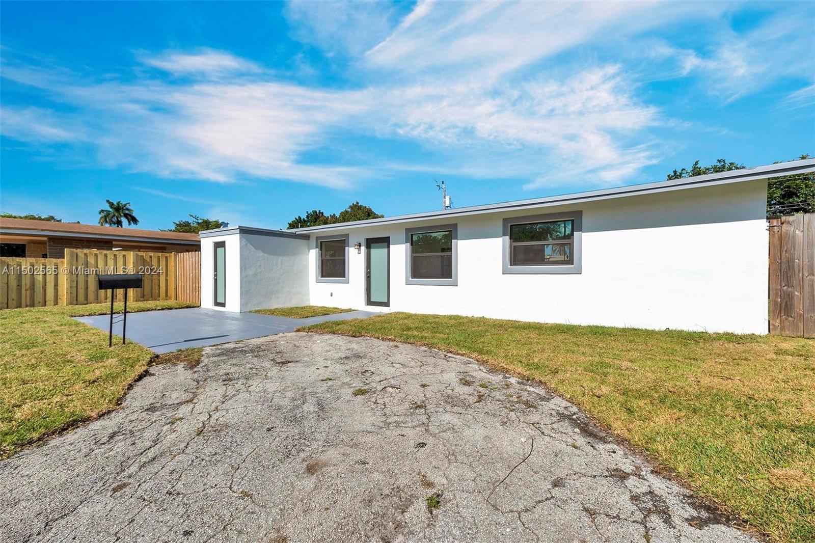 DRIFTWOOD ESTATES NO 15 - Residential