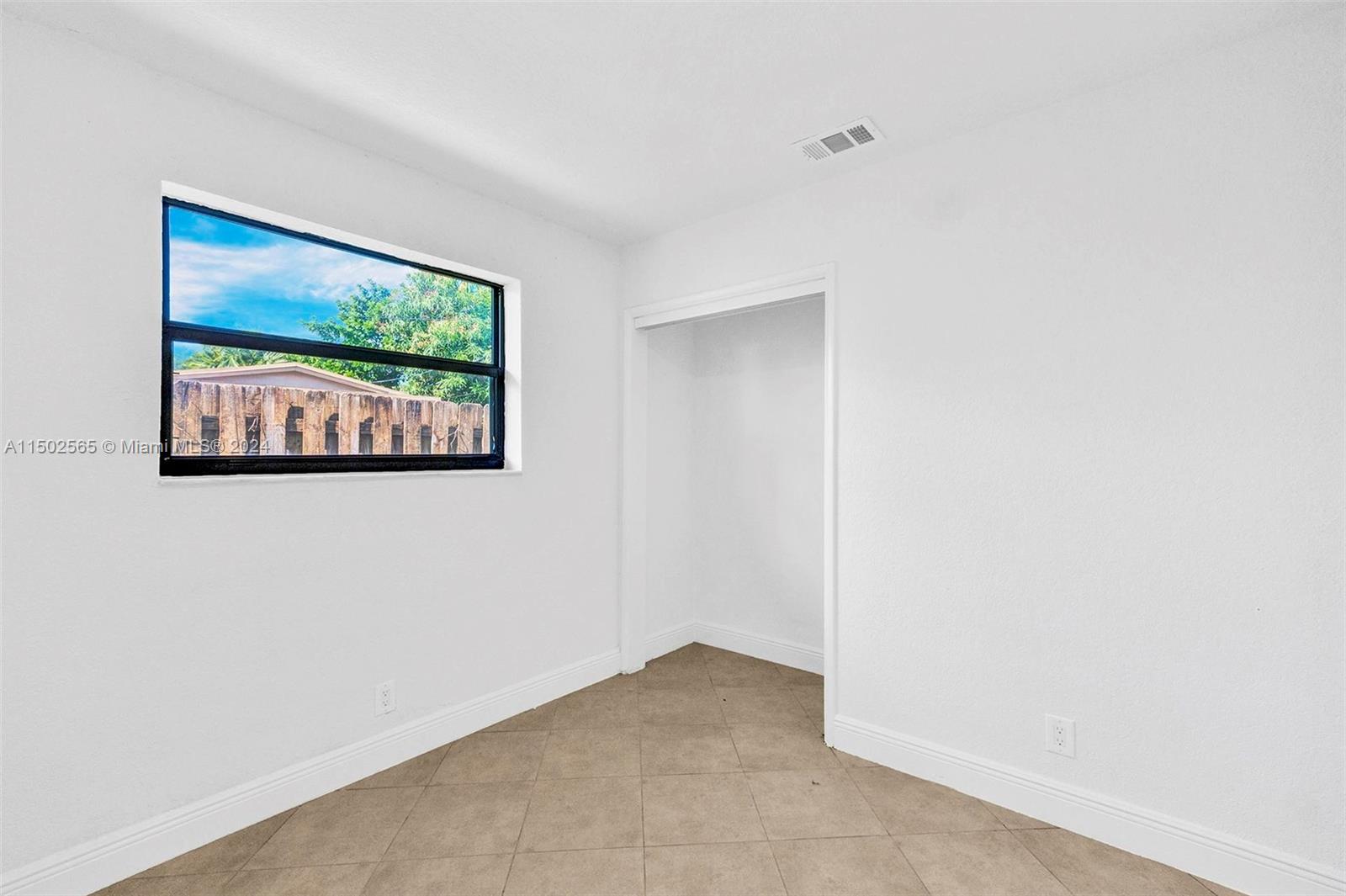 DRIFTWOOD ESTATES NO 15 - Residential