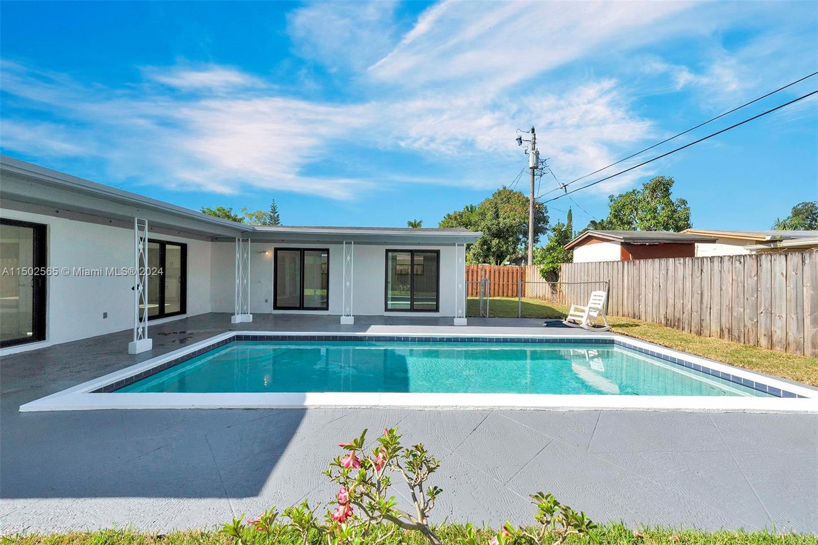 DRIFTWOOD ESTATES NO 15 - Residential