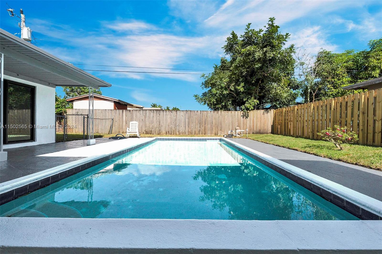 DRIFTWOOD ESTATES NO 15 - Residential