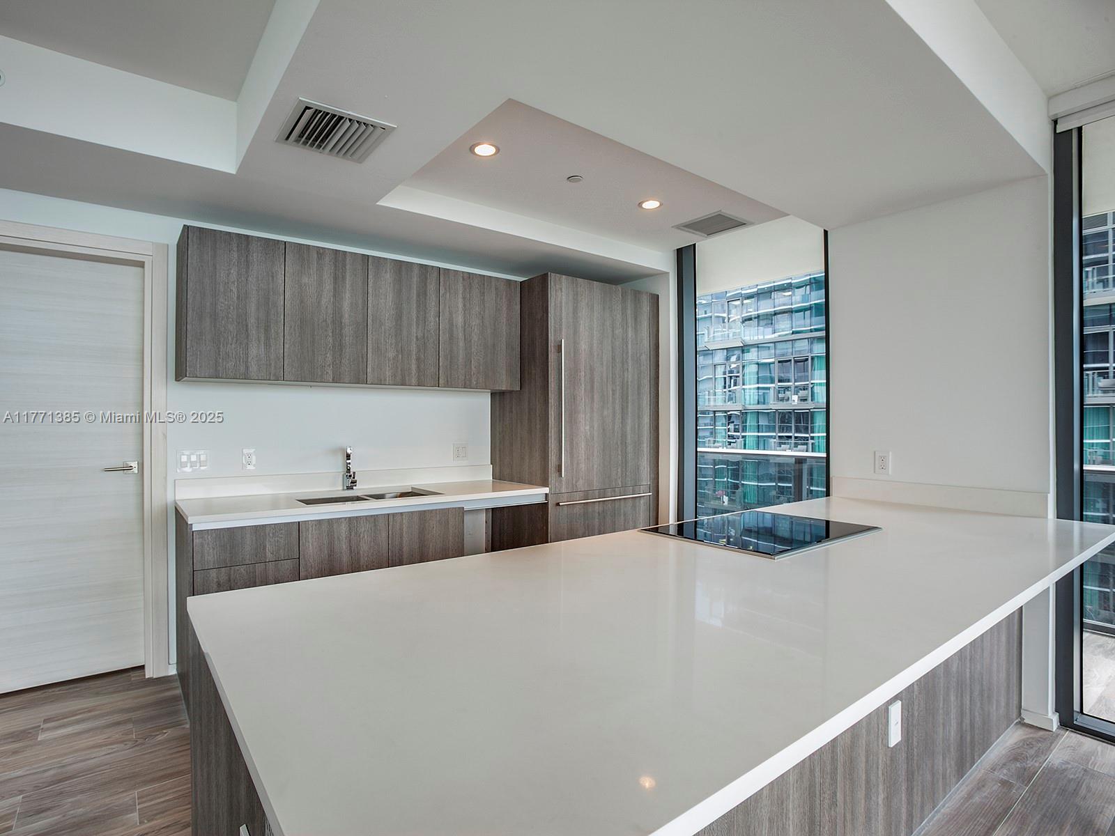 801 SMA RESIDENCES CONDO - Residential Lease