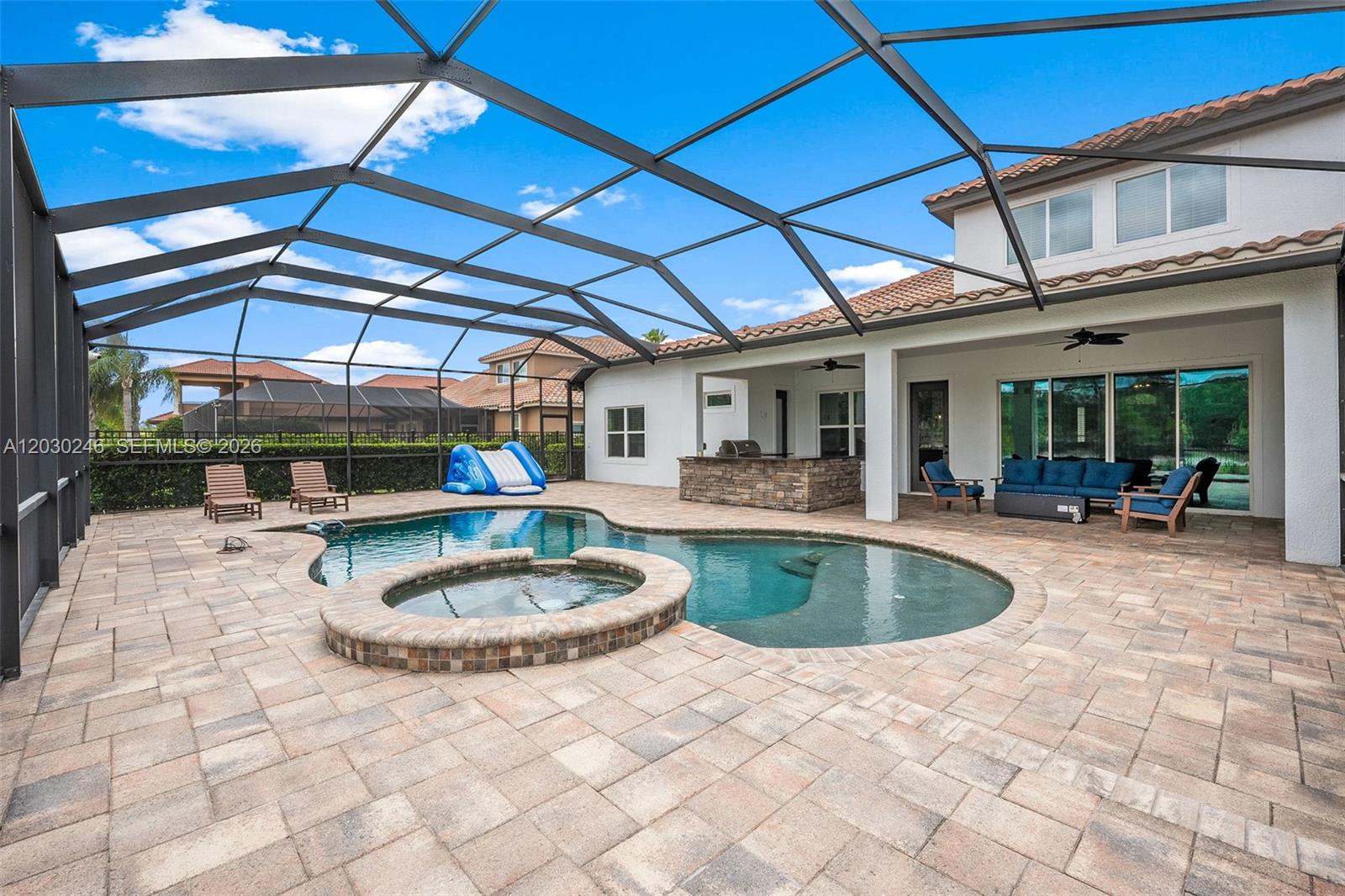 Ladera - Residential