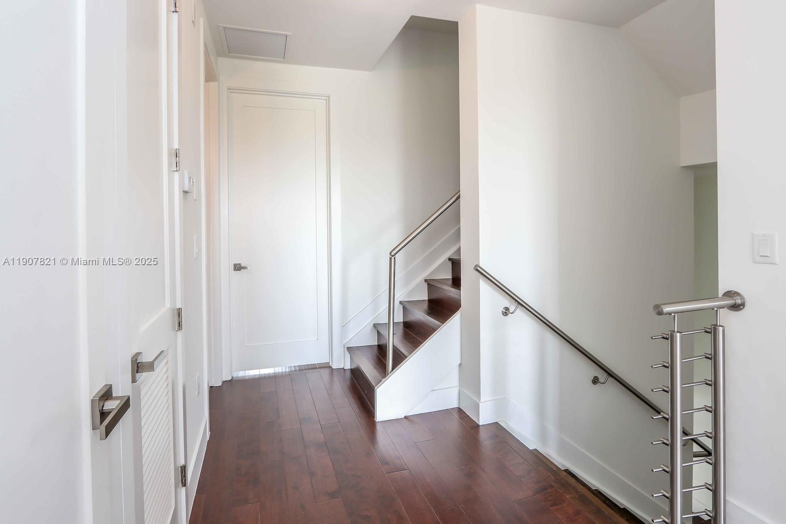 CONTEMPO TOWNHOMES - Residential Lease