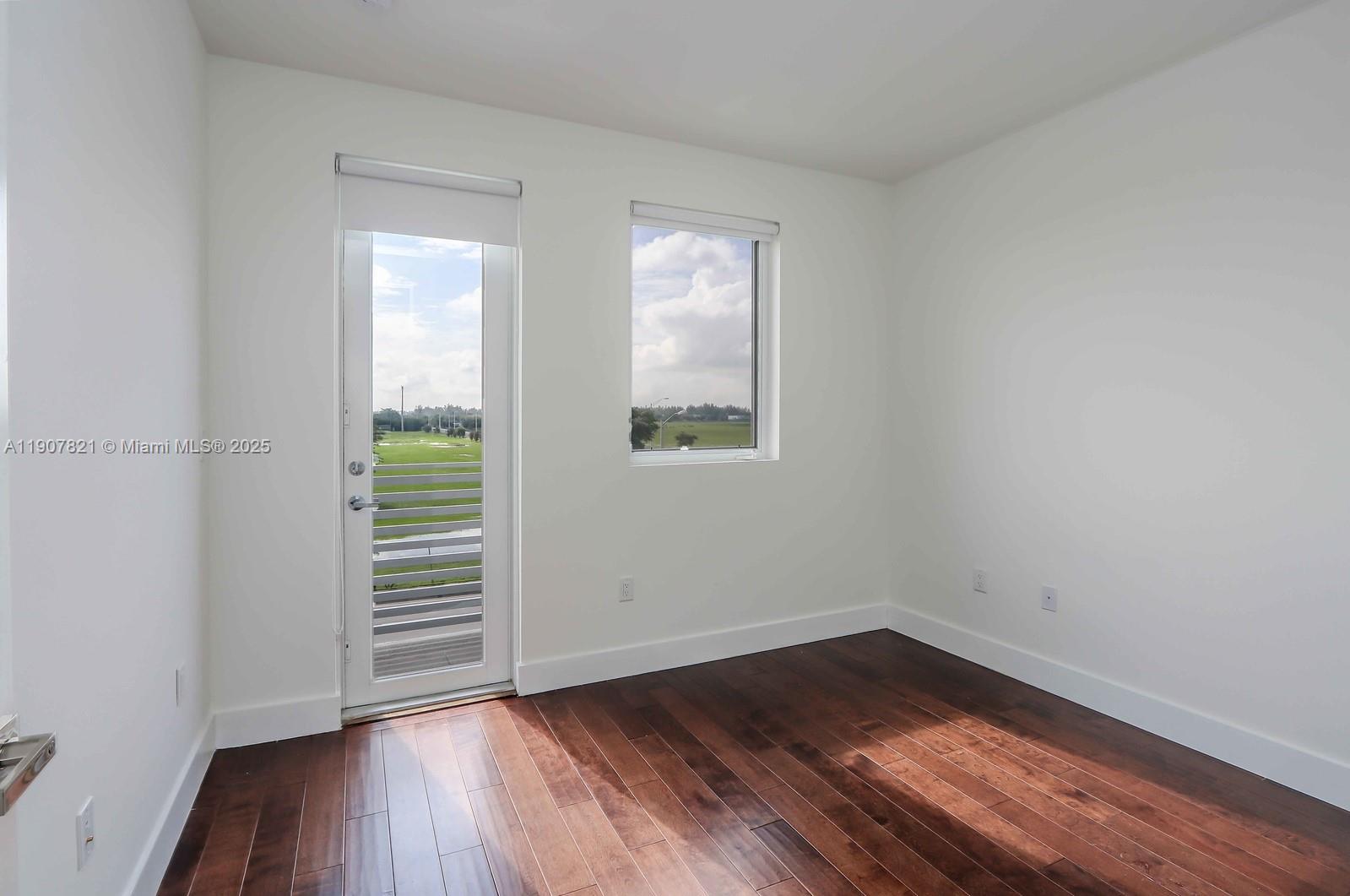 CONTEMPO TOWNHOMES - Residential Lease