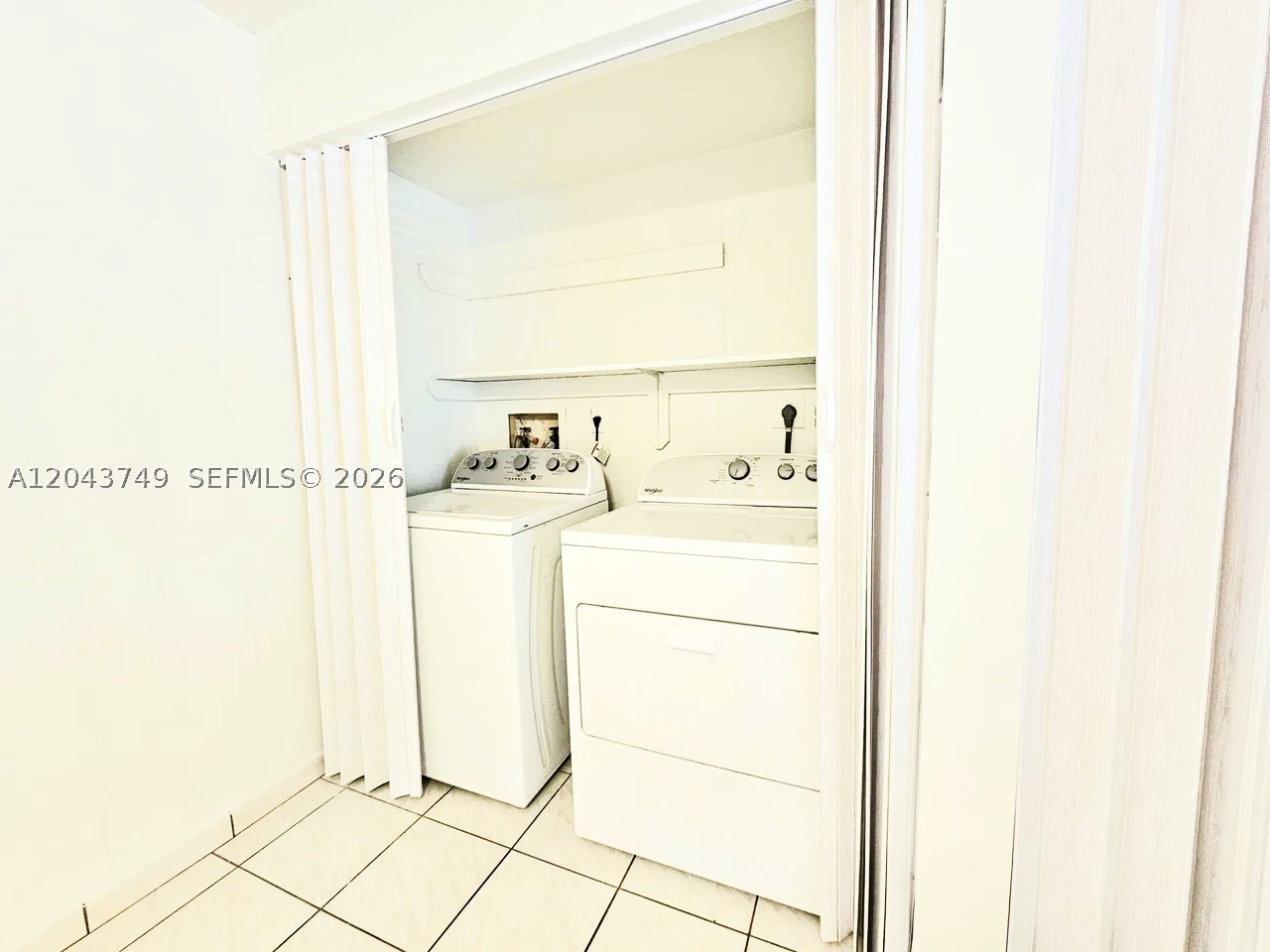 CHURCHILL ESTATES - Residential Lease