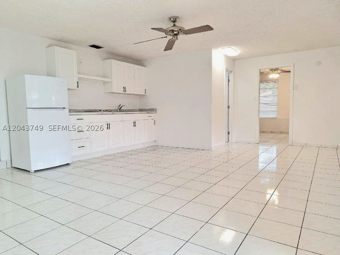 CHURCHILL ESTATES - Residential Lease