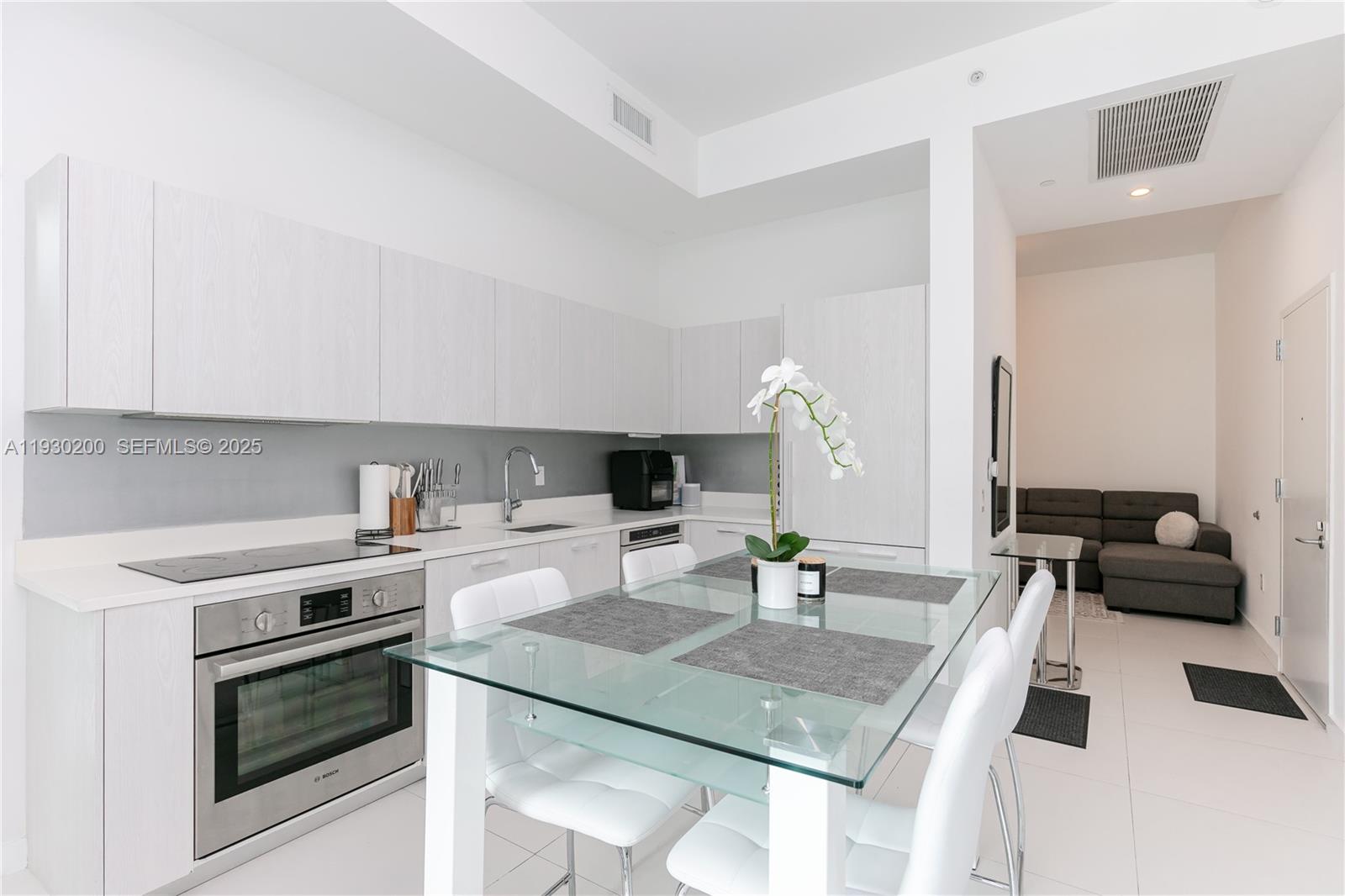 Paraiso Bayviews - Residential