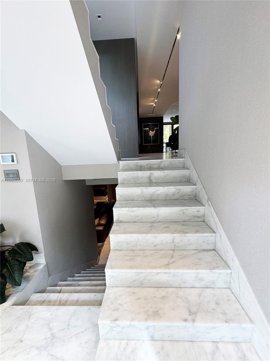 L HERMITAGE - Residential