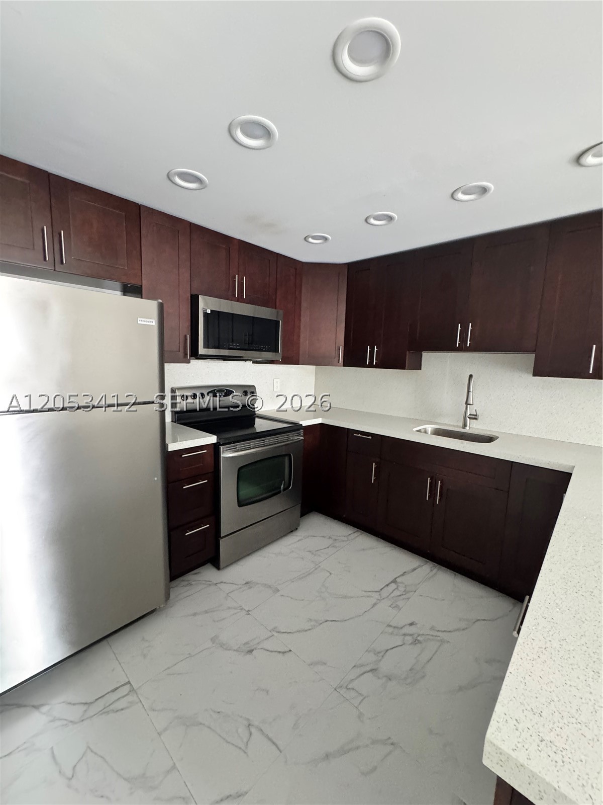 CORAL GATE EAST CONDO - Residential Lease