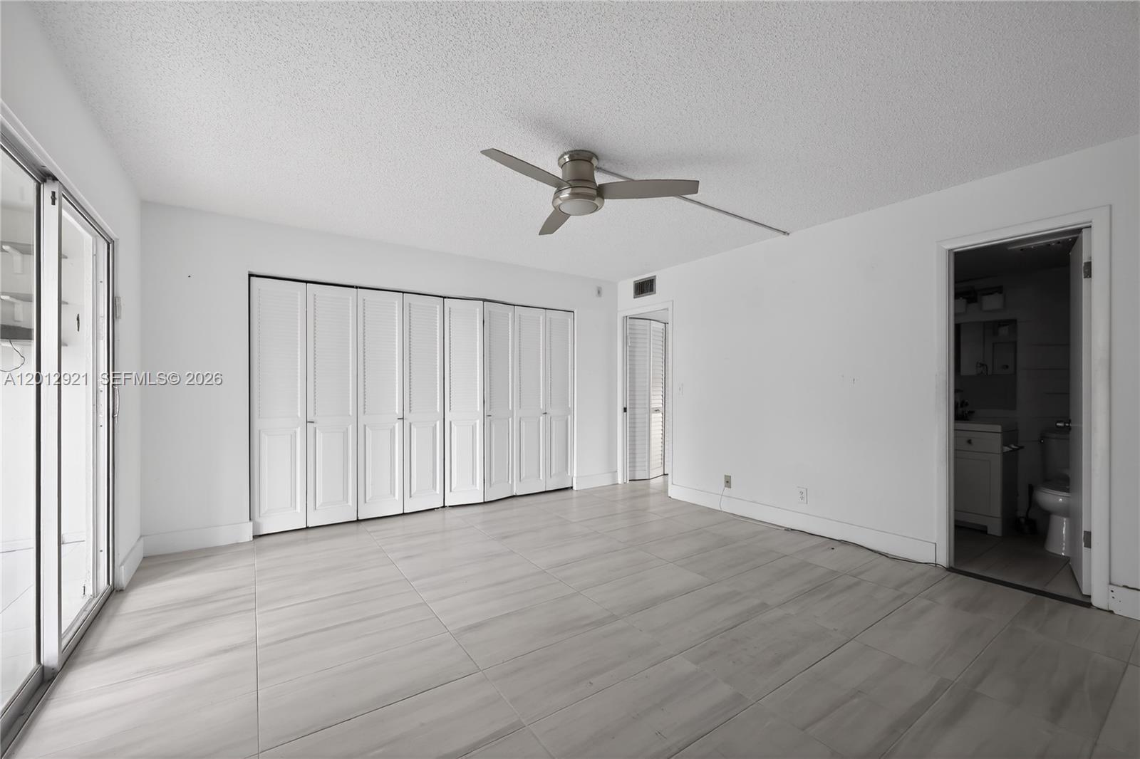 CAMBRIDGE B CONDO - Residential