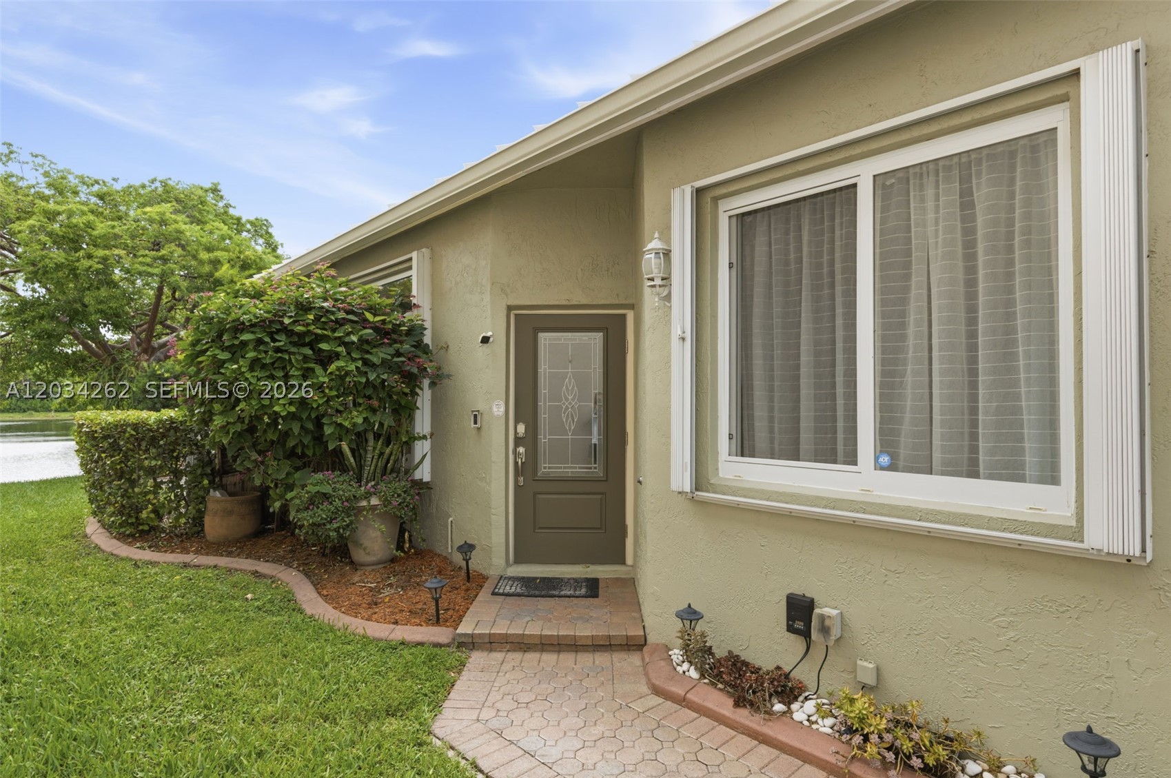 REGENCY LAKES AT COCONUT - Residential