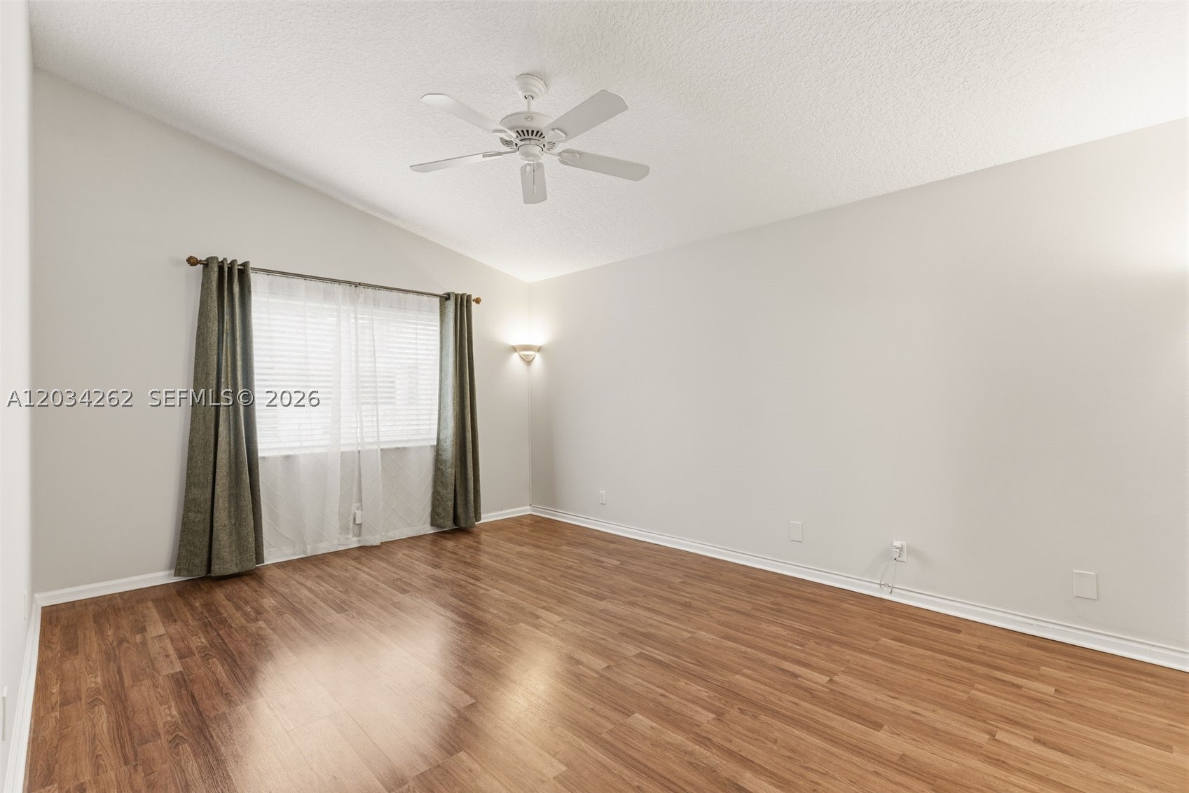 REGENCY LAKES AT COCONUT - Residential