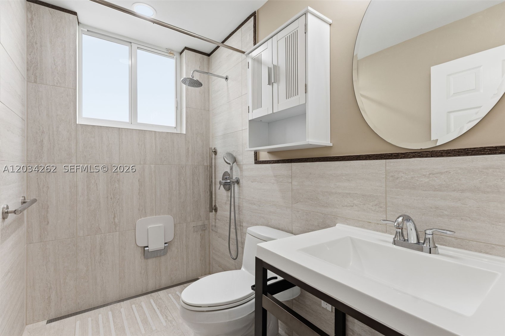 REGENCY LAKES AT COCONUT - Residential