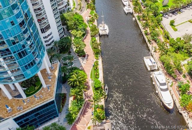 LAS OLAS RIVER HOUSE COND - Residential Lease