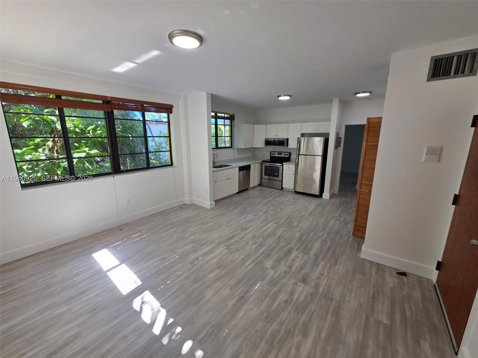 LINCOLN SUB - Residential Income