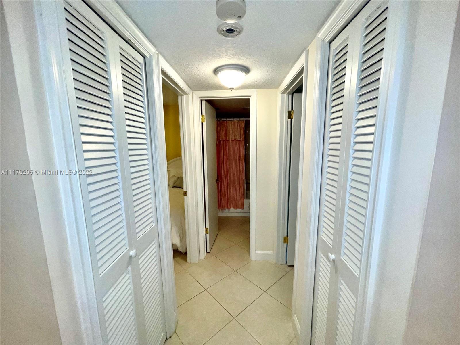 VILLAS OF CARRIAGE HILLS - Residential