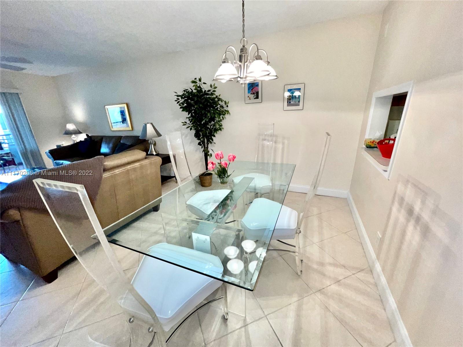 VILLAS OF CARRIAGE HILLS - Residential