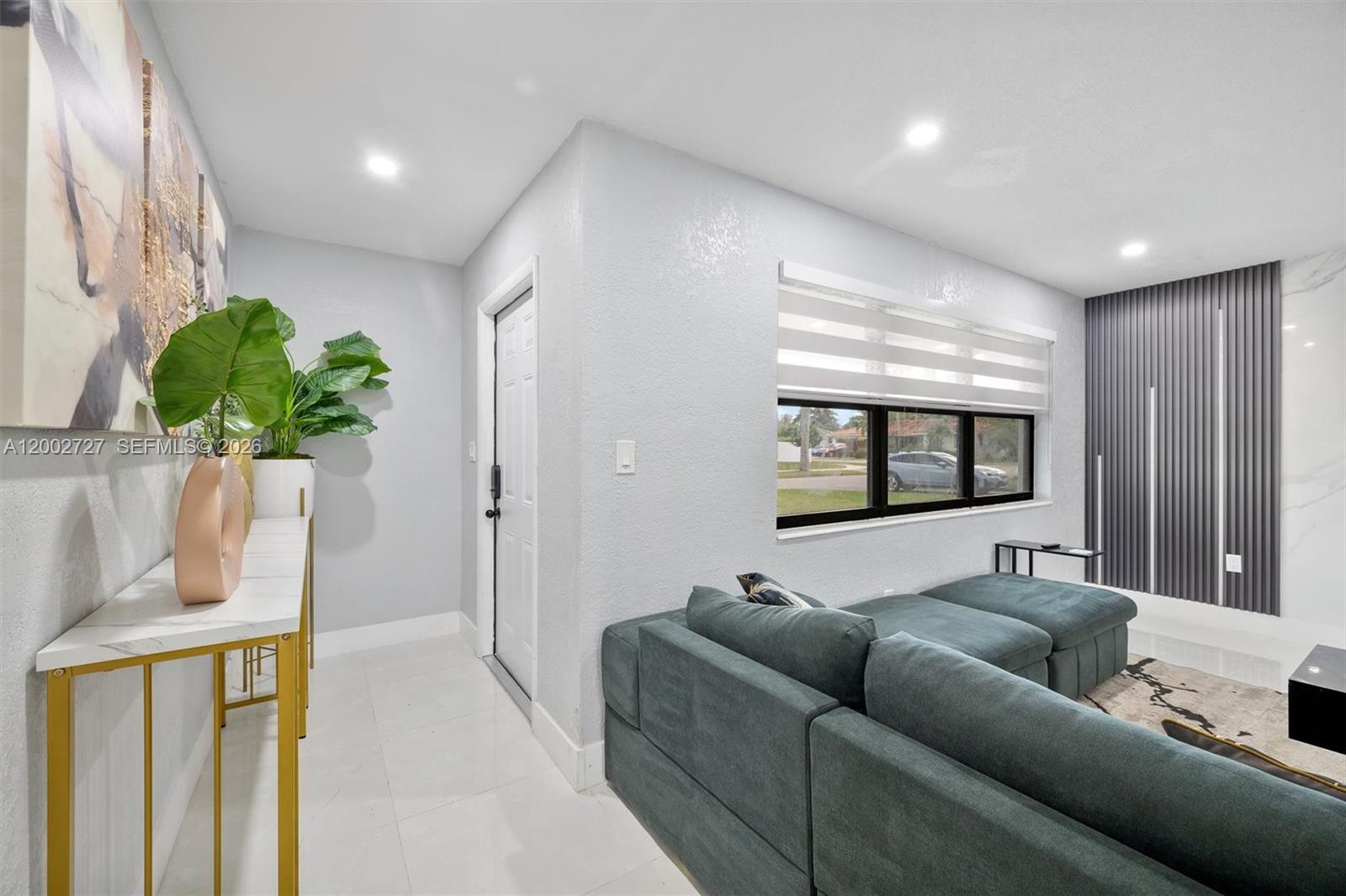 BISCAYNE GARDENS SEC D RE - Residential
