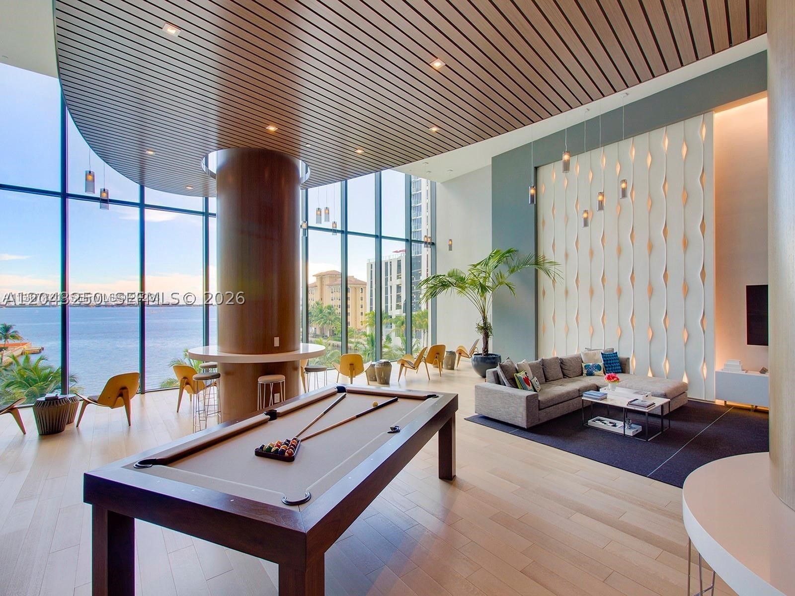 ICON BAY CONDO - Residential Lease