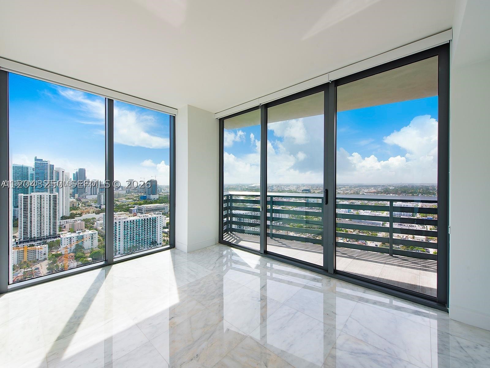 ICON BAY CONDO - Residential Lease