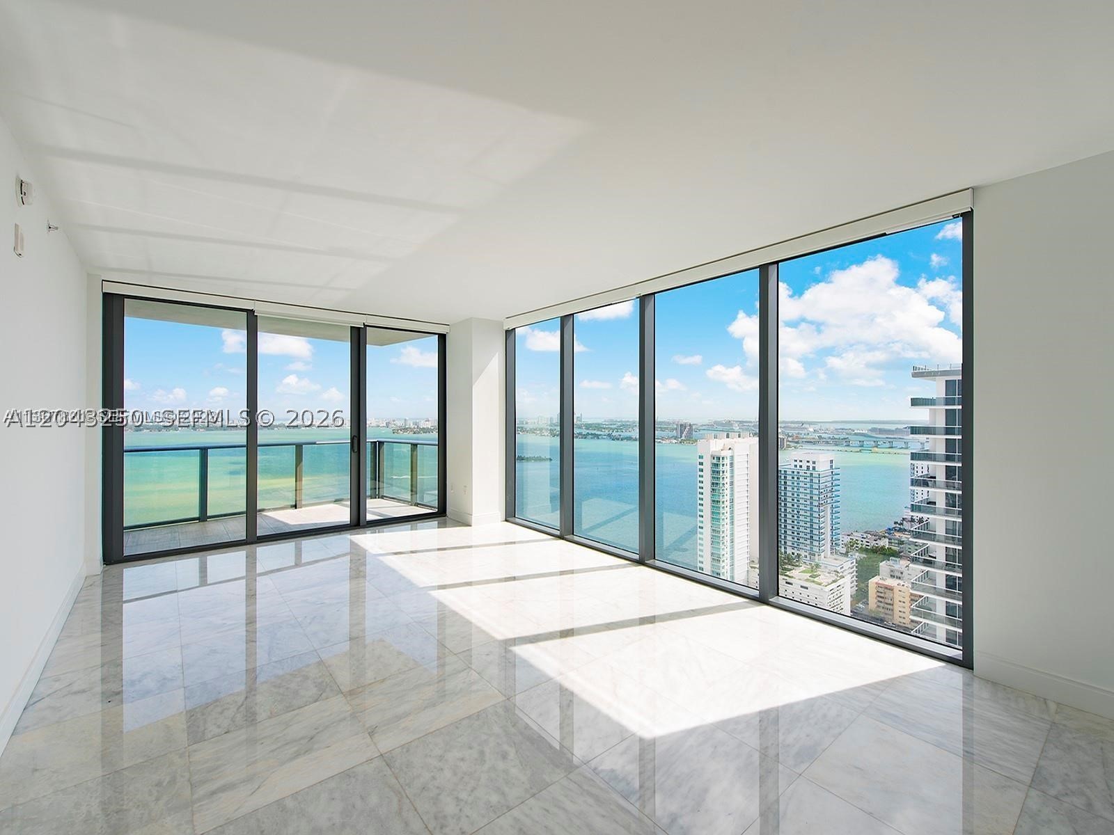 ICON BAY CONDO - Residential Lease