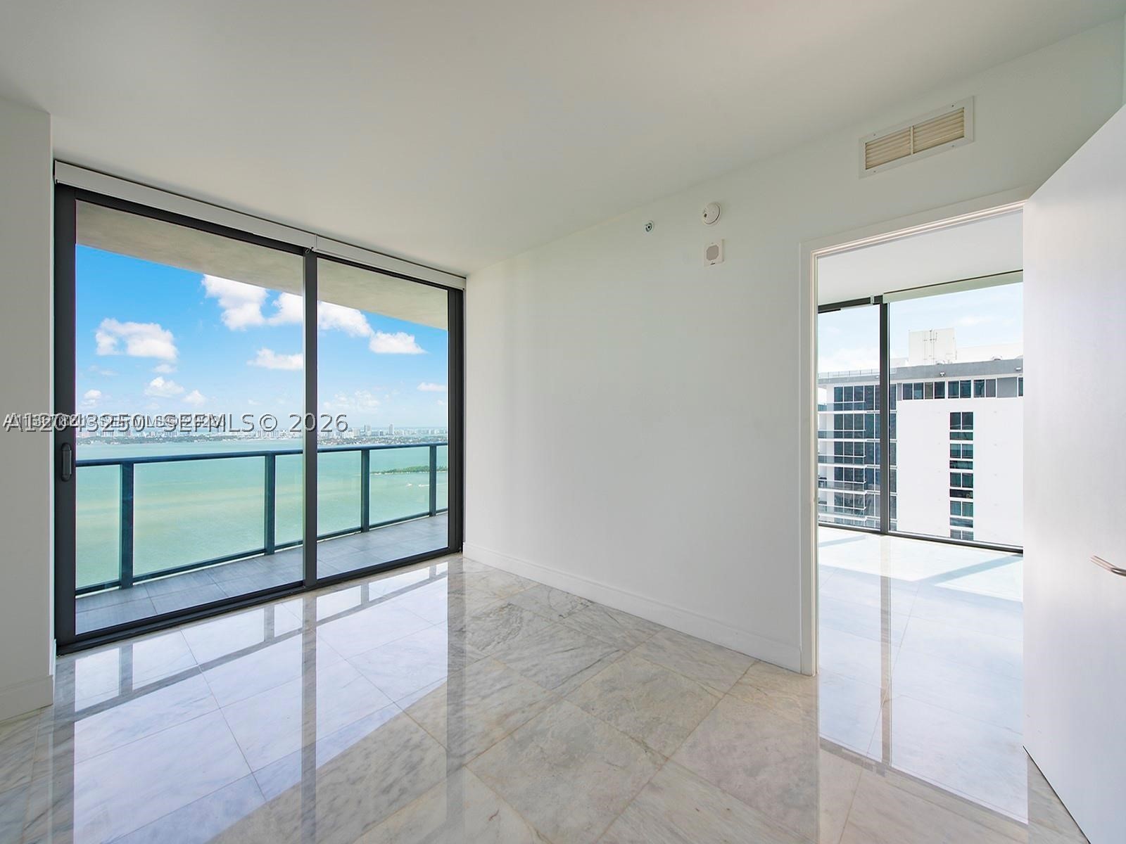 ICON BAY CONDO - Residential Lease