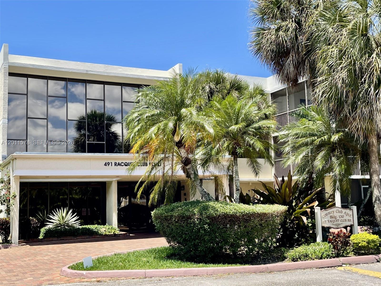 BLDG 130 OF COUNTRY CLUB - Residential