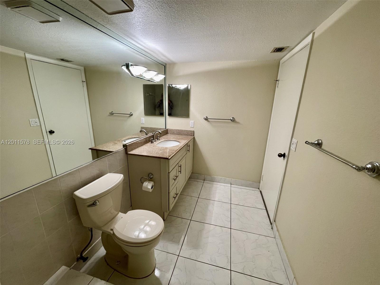 BLDG 130 OF COUNTRY CLUB - Residential