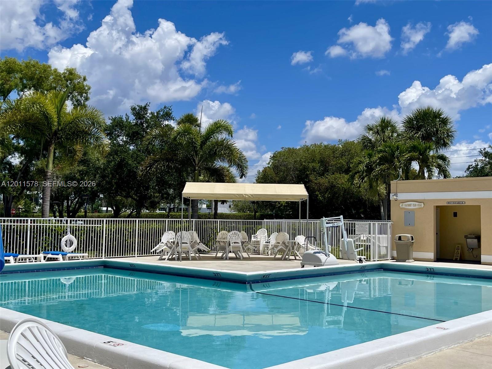 BLDG 130 OF COUNTRY CLUB - Residential