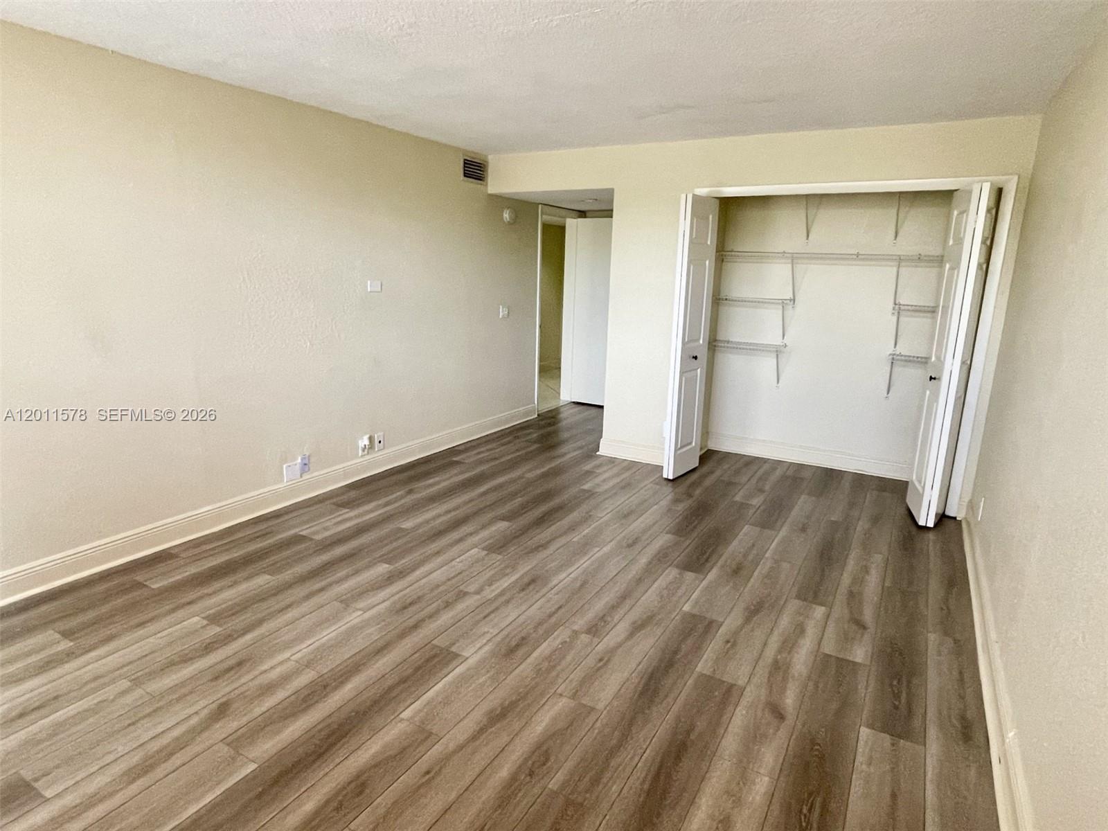 BLDG 130 OF COUNTRY CLUB - Residential