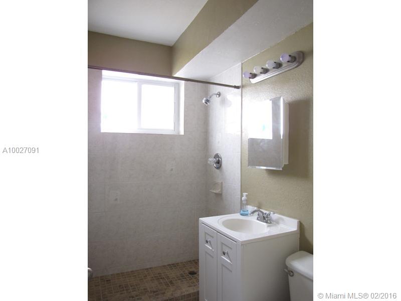MIMO ON THE BEACH III CON - Residential Lease