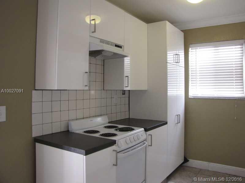 MIMO ON THE BEACH III CON - Residential Lease