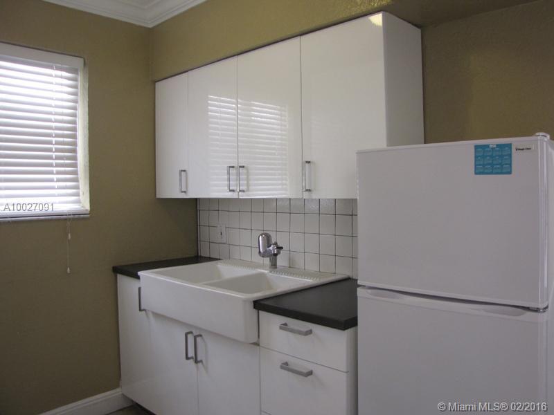 MIMO ON THE BEACH III CON - Residential Lease