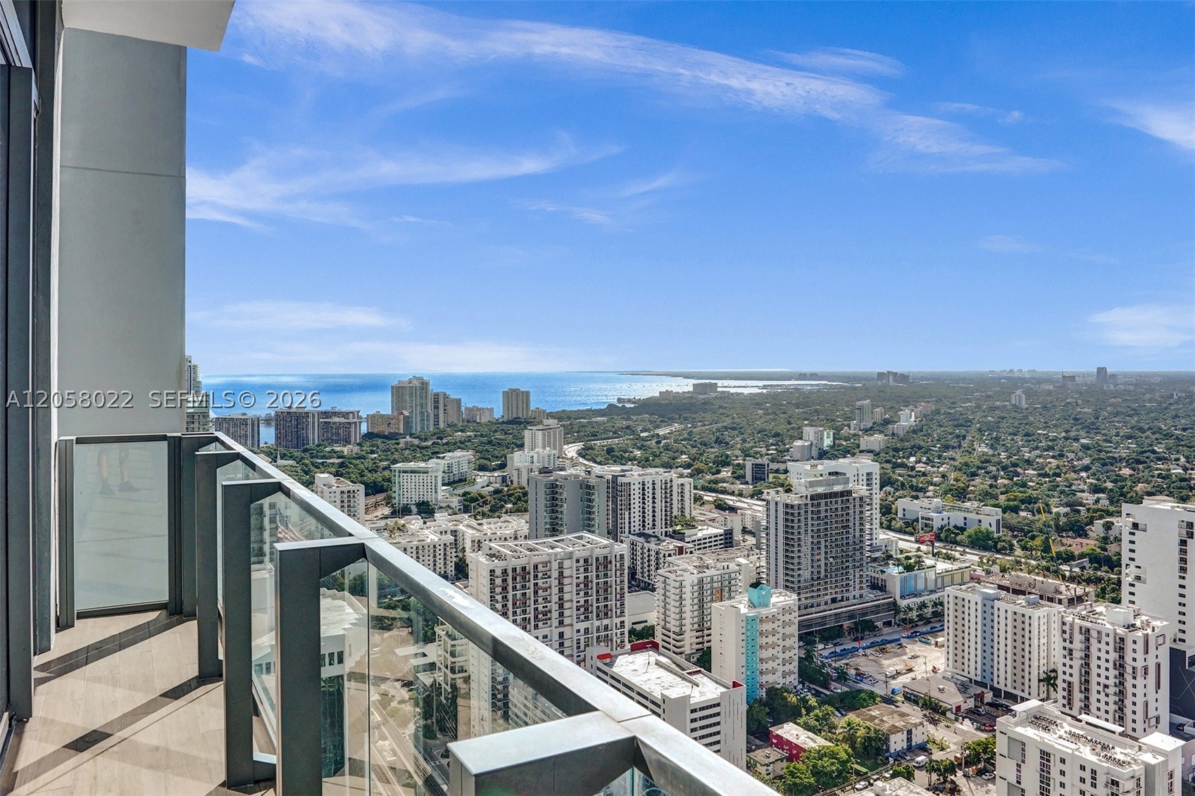 RISE CONDO - Residential